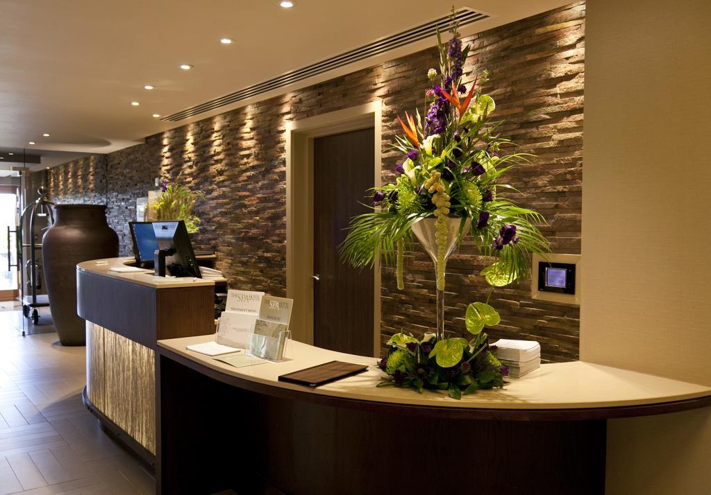 Spa Hotel At Ribby Hall Village Wrea Green Exterior foto